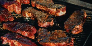 Farm State Senators Defend Meat On Government Menus