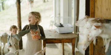 Paulding FFA Holds Annual Petting Zoo