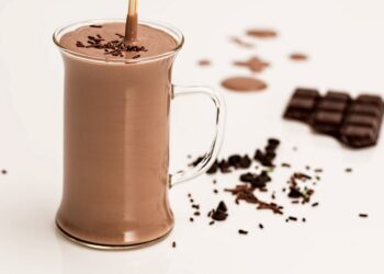 Supply Chains Latest: Dairy Groups Praise Chocolate Milk in U.S. Schools