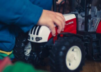 New Cab, Controls And Connectivity For Second Generation Steyr Terrus CV