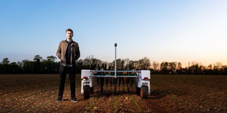 ‘Ten Years Ago This Was Science Fiction’: The Rise Of Weedkilling Robots