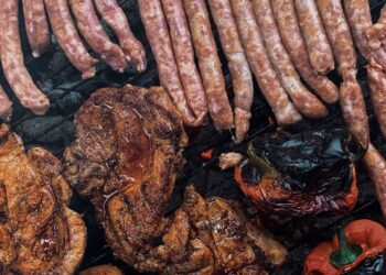 19 Texas Schools Battle It Out At High School BBQ Cook-Off In Graham