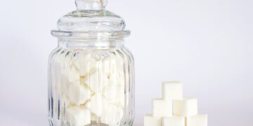 Russia Investigates Sugar Price Hike and Shortages Amid Some Panic Buying